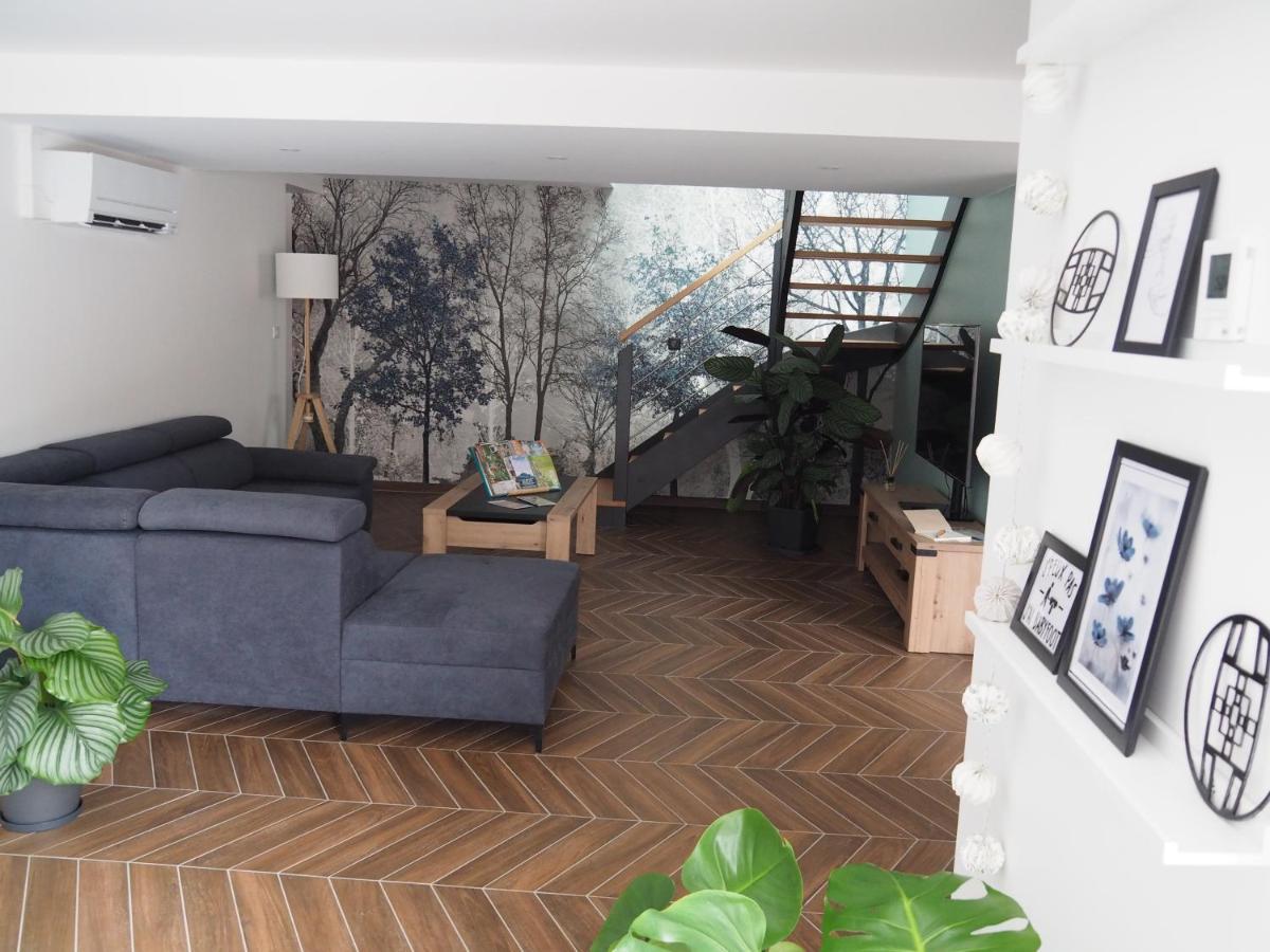 Laveline Gite Le Renouveau Avec Jacuzzi Privatif מראה חיצוני תמונה