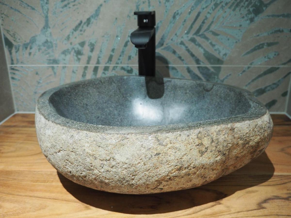 Laveline Gite Le Renouveau Avec Jacuzzi Privatif מראה חיצוני תמונה